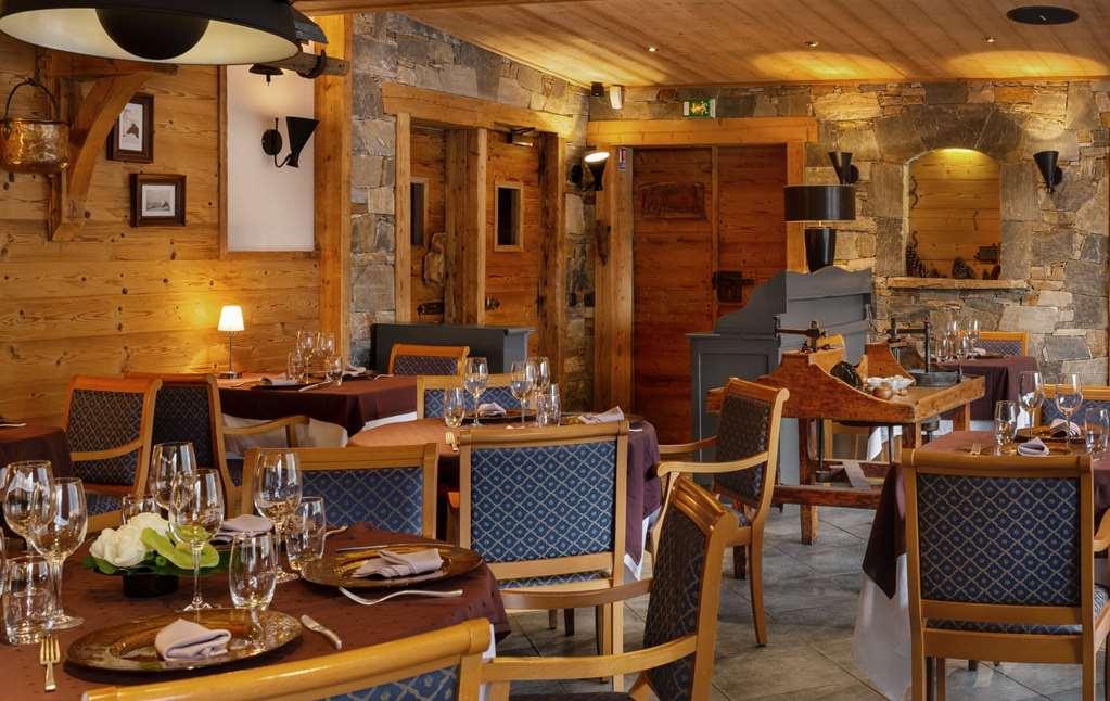Brit Hotel Florimont Saint-Ferréol Restaurante foto